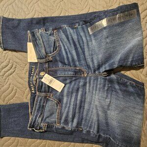 NWT American Eagle Hi Rise Jeggings - Size 12